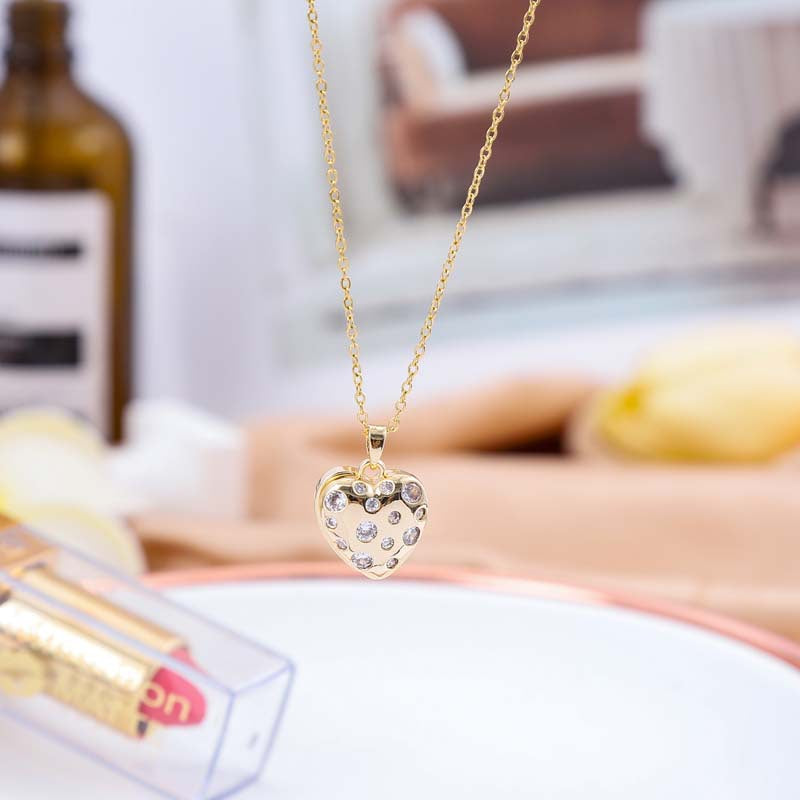 Luxury Love Heart Pendant Necklace – Gold Titanium Steel
