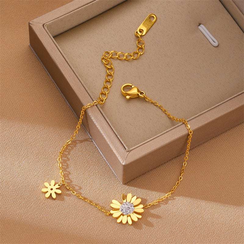 Titanium Steel Daisy Bracelet – 18K Gold Plated Floral Bracelet for Women