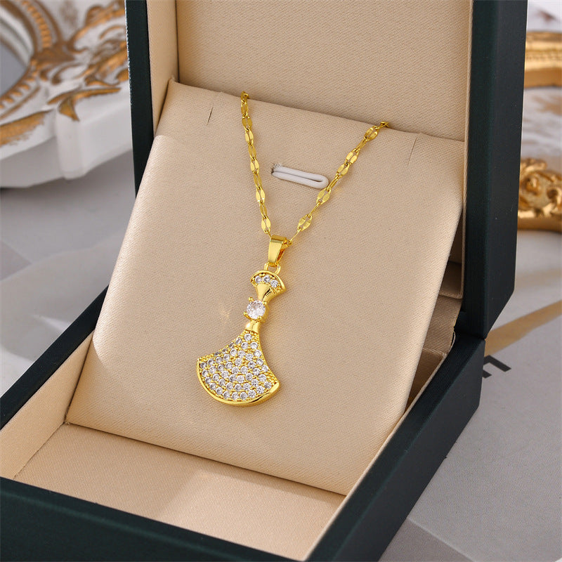 Luxury Fan Pendant Necklace – Gold Titanium Steel
